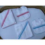 Conjunto Fralda de Pano e Babete de Pregas para Bordar